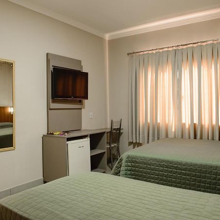 Hotel Trevo Cascavel Exterior photo